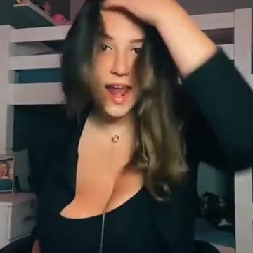 Hot Girl Tiktok Challenge 😍 Get Paid to Watch Tiktok Videos!