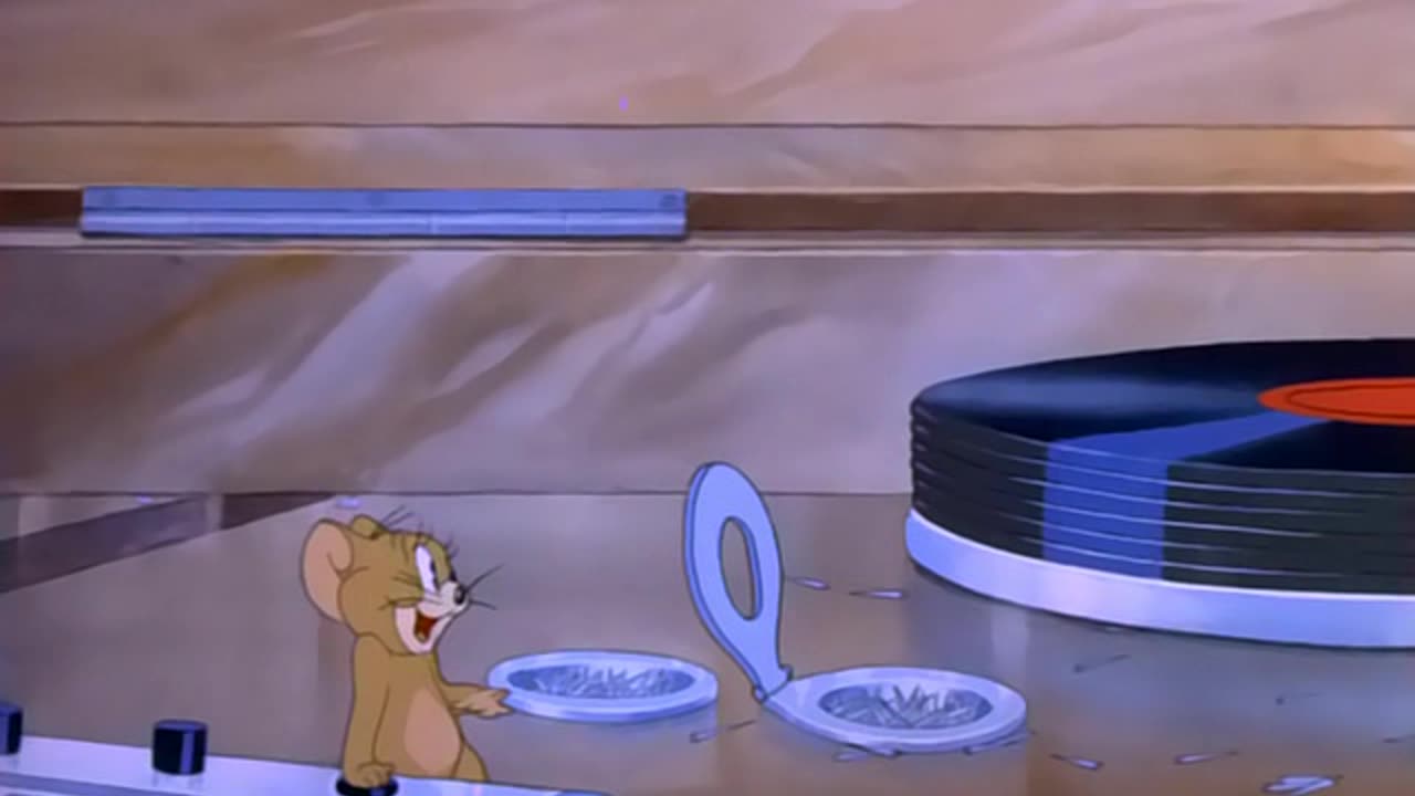 TOM N JERRY 6- Puss n' Toots [1942]