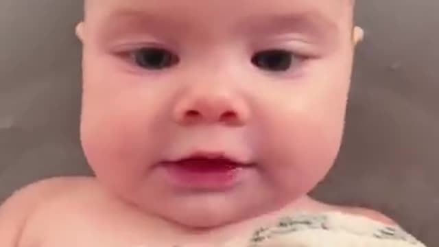 Funny Confusing baby - Cute video Tiktok (6)