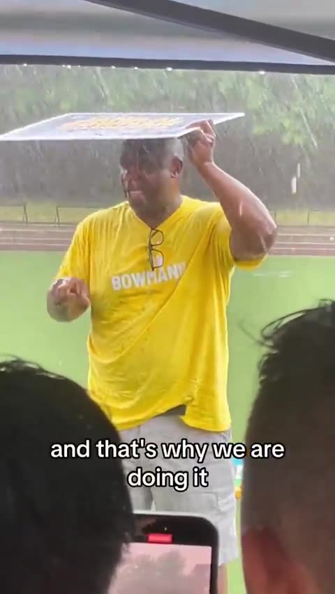 'Squad' Democrat Gets Drenched By Torrential Downpour Mid-Speech As Campaign Goes Off The Rails