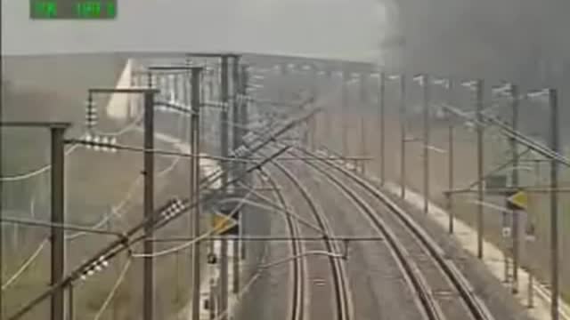 Fastest-Train-574-km-h-watch-the-top-left-speed