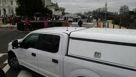 0687USCG00K25SouthBarricadePlaza_2021-01-06_15h16min23s937ms.mp4