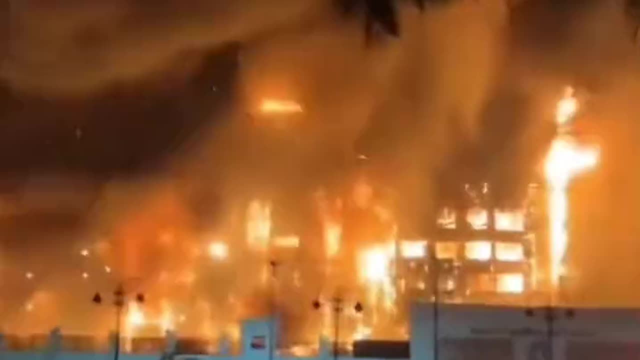 Massive fire in Egypt injures dozens.