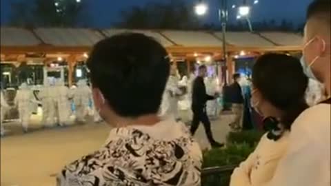 20211102 上海迪士尼突然封園，4.61 萬人等核酸檢測！
