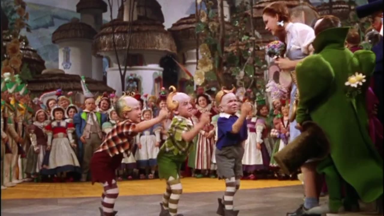 If The Wizard of Oz was filmed Vertically #shorts