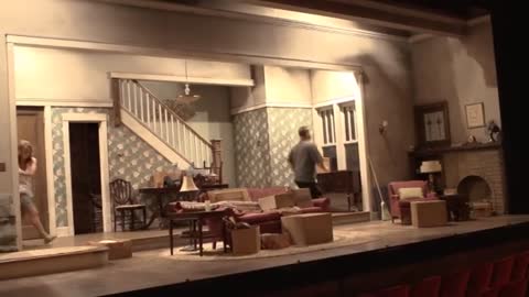 Clybourne Park: How Set Changes Work