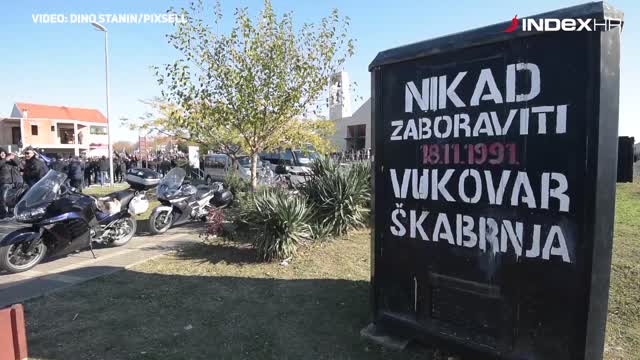 Polaganje vijenaca u Škabrnji