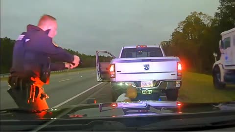 Sheriff defends life from suspect.