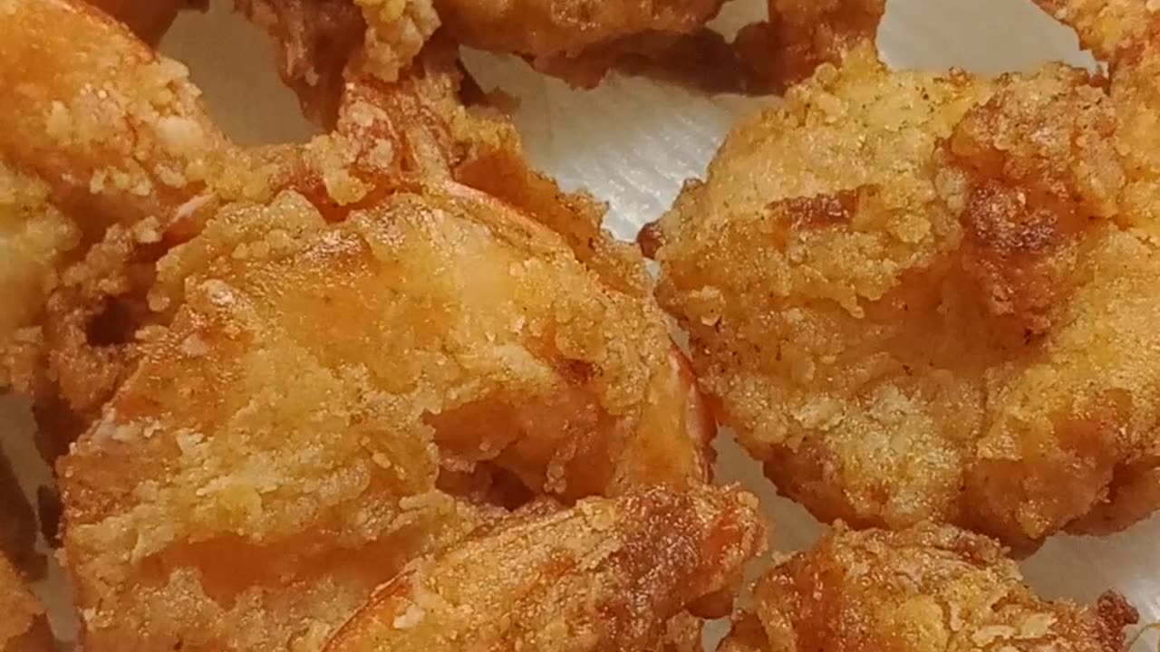 Fried shrimp made in pancake flour