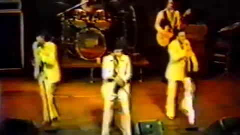 DANNY & THE JUNIORS "At The Hop" Live - 1980