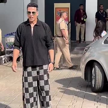 South Actress पे Public 😡😡 #shorts