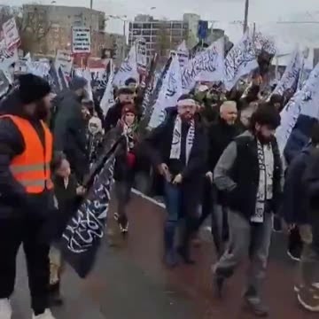 NETHERLANDS: Islamists march demanding the establishment of an Islamic