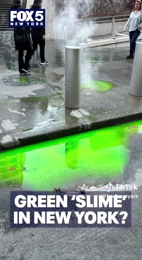 GHOSTBUSTER SCENE IN NEW YORK IT'S GREEN SLIMER 😂😂😂