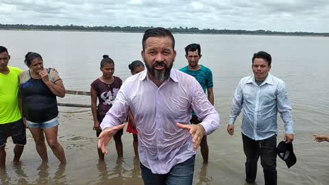 Batismo nas águas comunidade catalão anori Amazonas