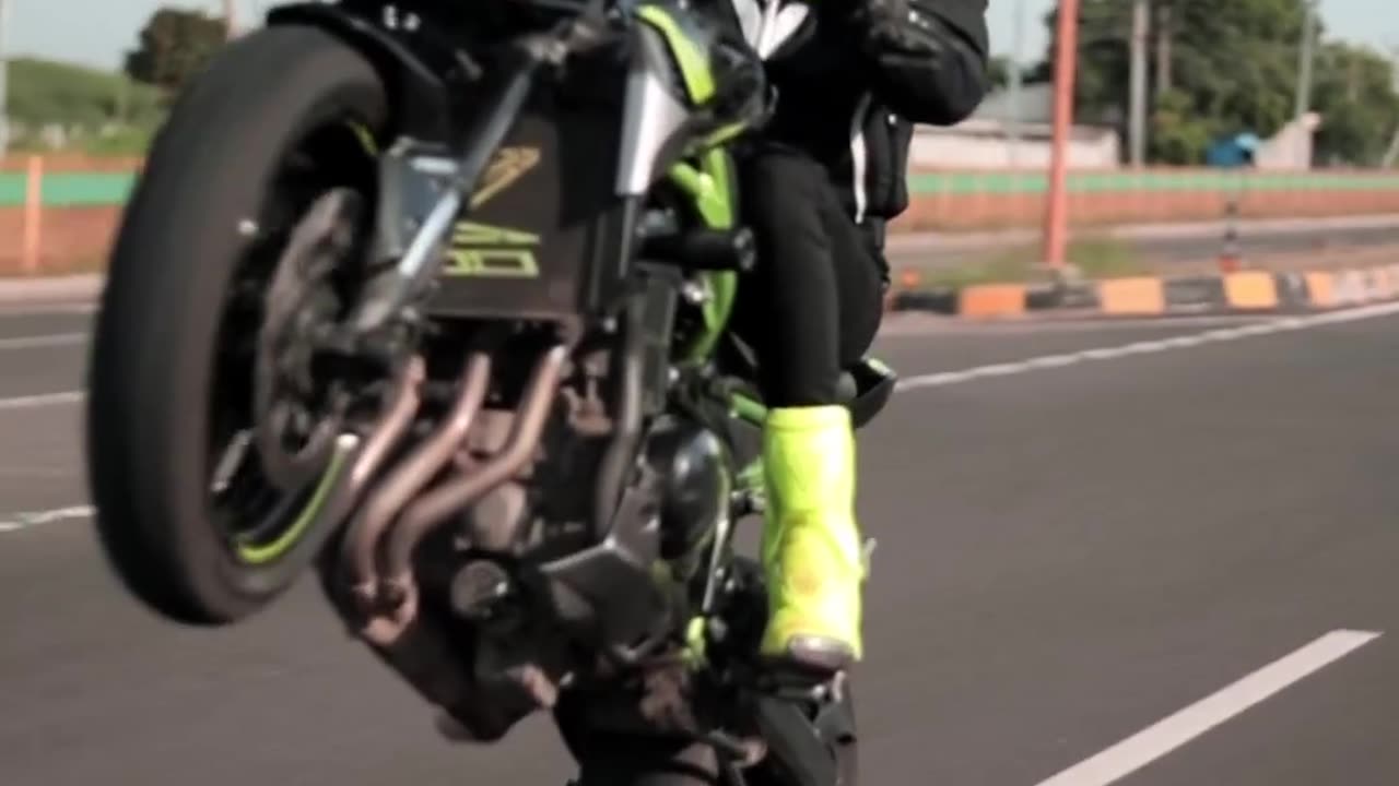 Z 900 front said videos