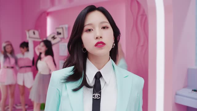 TWICE “SCIENTIST” M/V