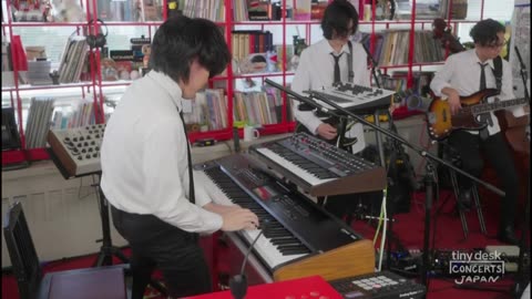 tiny desk concerts JAPAN QUBIT 新進気鋭の注目バンド登場！