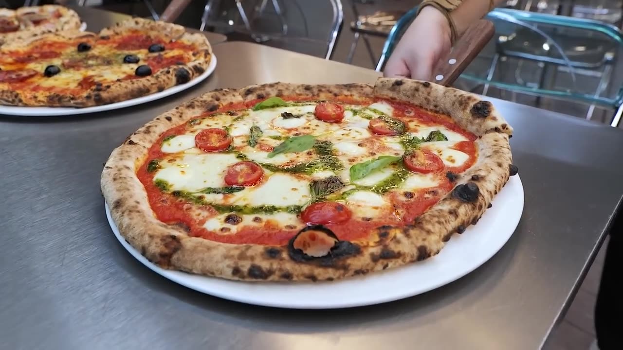 Italian Style Oven Pizza Making _ Korean Western Restaurant