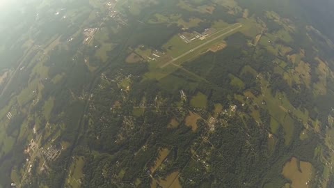 Experienced Skydive instructor saves students life