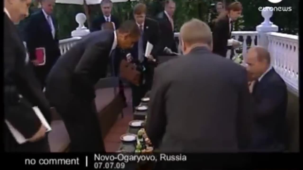 Putin VS Obama: Body Language Analysis