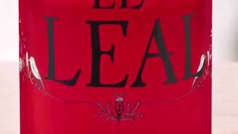 Is this the most refreshing drink you’ve never tried? 🍓🍹 #ElLeal #DrinkDifferently