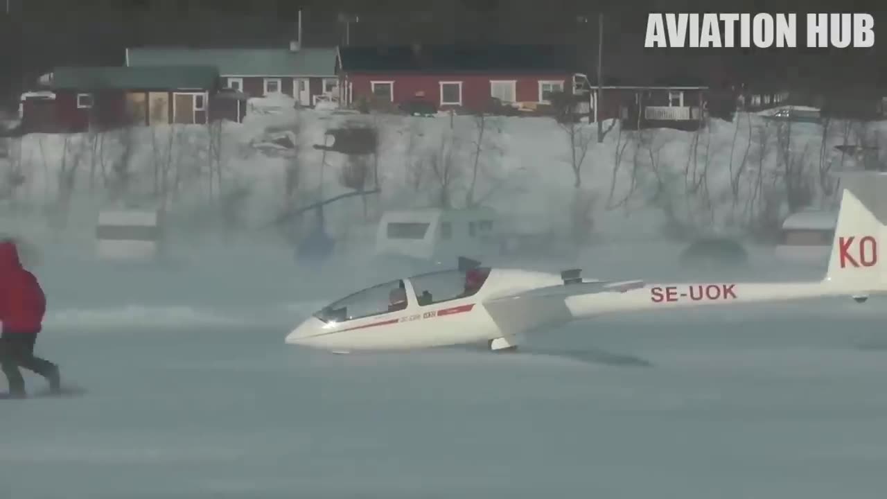 Aircraft Crashes - Dangerous Plane Landings - EMERGENCY LANDING