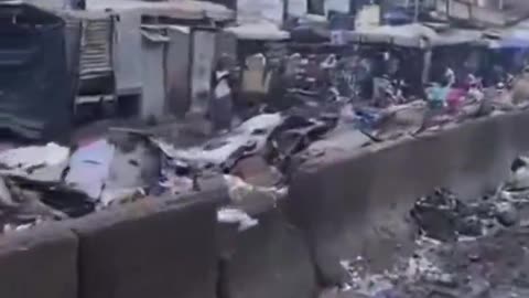 Pensate, sono riusciti a convincere qualcuno, che per progredire...