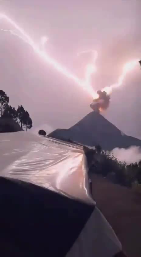 Volcanic lightning