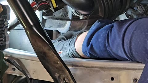 REBUILDING A WRECKED BMW 540i Radiator Hose Replacement - Project Sugar PT6.11