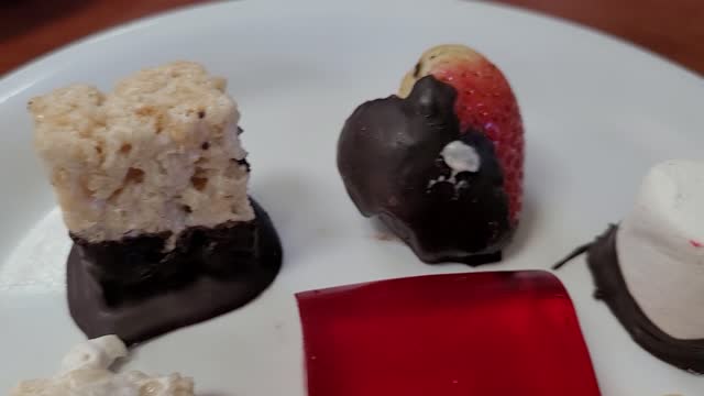 Desserts At Golden Corral - USA Restaurants