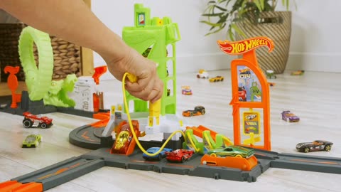 Hot Wheels City Toy Car Track Set,