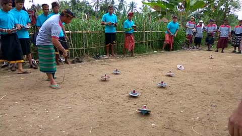 lomba gasingan di lombok