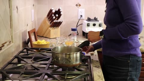 How to Cook Salmon W_Mango Chutney & Walnut Crust _ Rockin Robin Cooks
