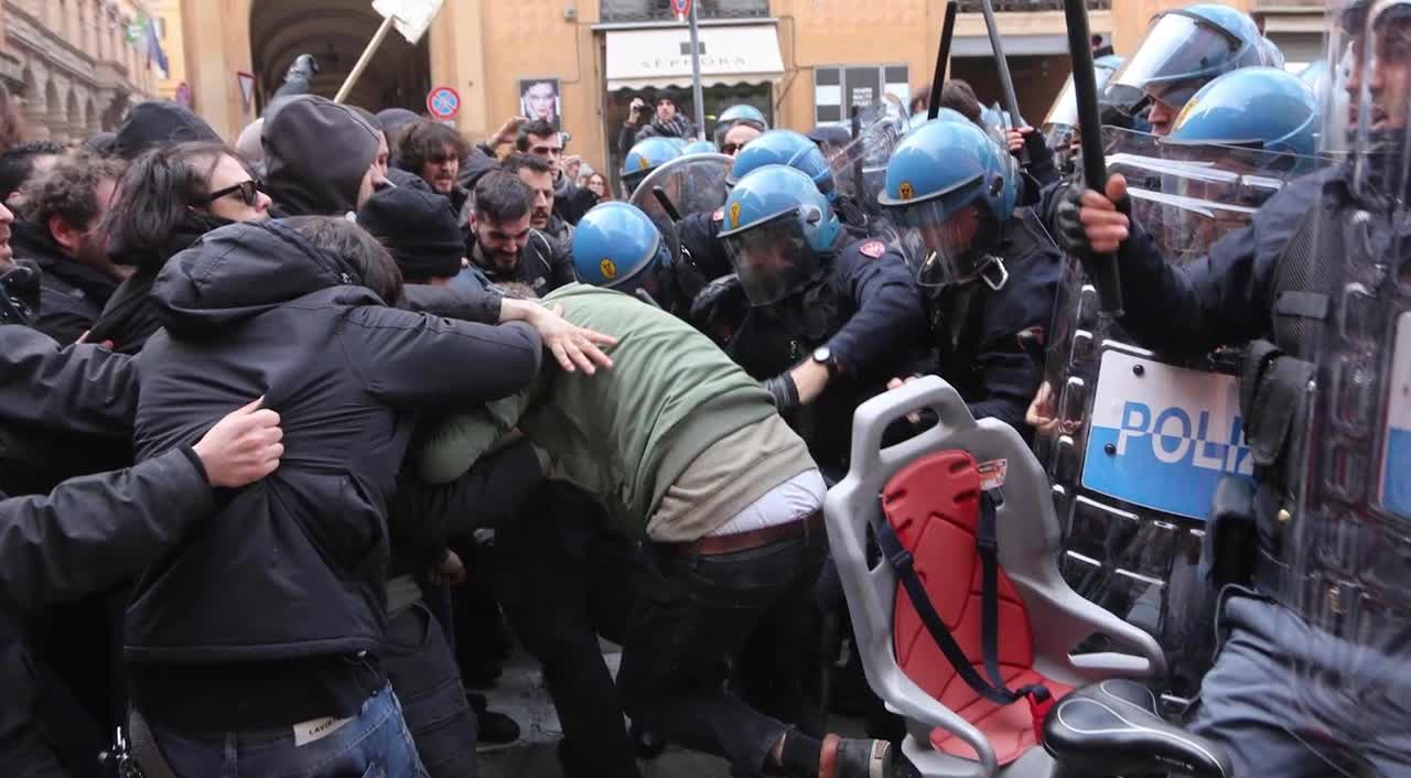 Il mondo è l'opposto di ciò che vi hanno insegnato