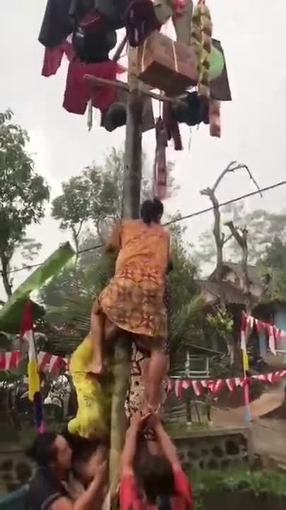 Competition to commemorate the independence day of the Republic Indonesia