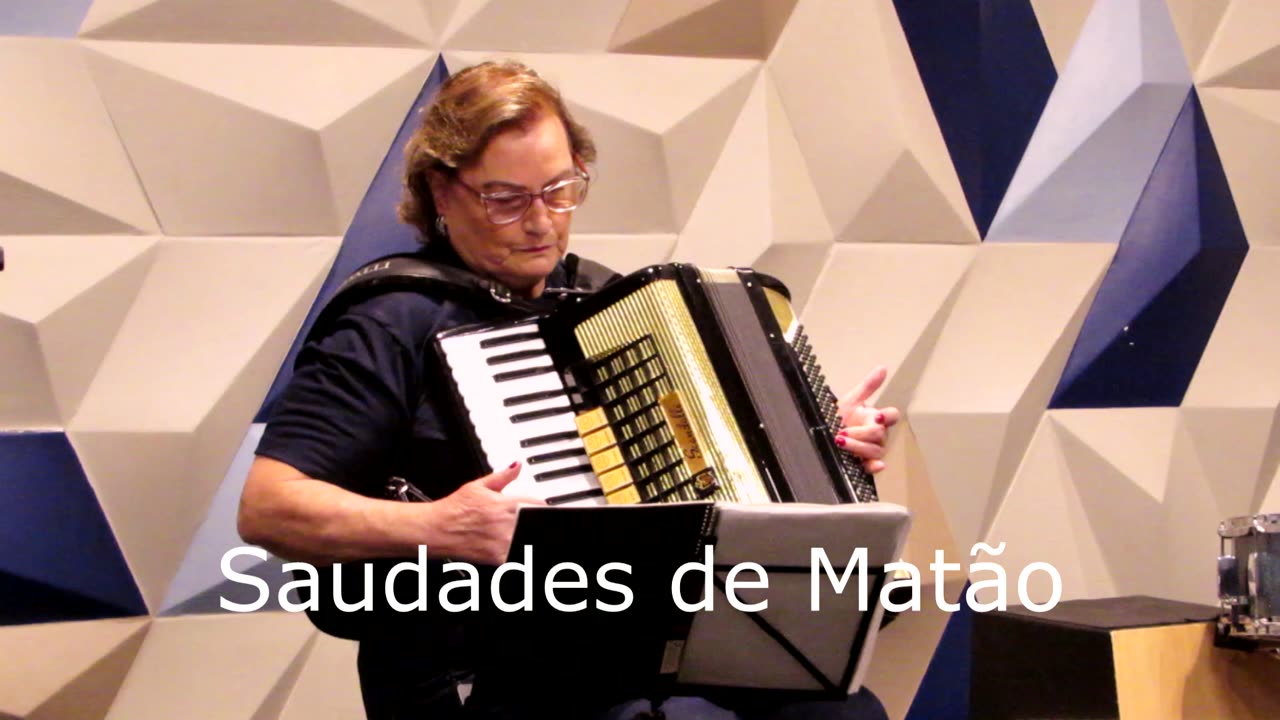 Saudades de Matão (Mom on accordion)