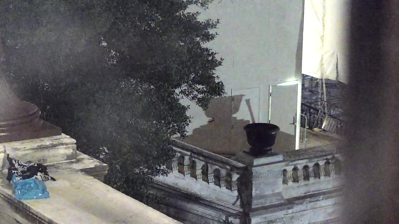 Camera0925USCG00UpperTerraceWest_2021-01-06_Starting_at_21h14min28s130ms.mp4