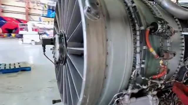 Doyourecognizetheclamshell!#nolinor#aviation