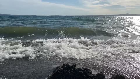 Lake Bolsena, the moment of a wave