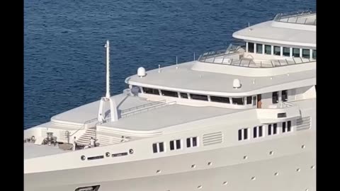 Millionaire yacht to billionaire