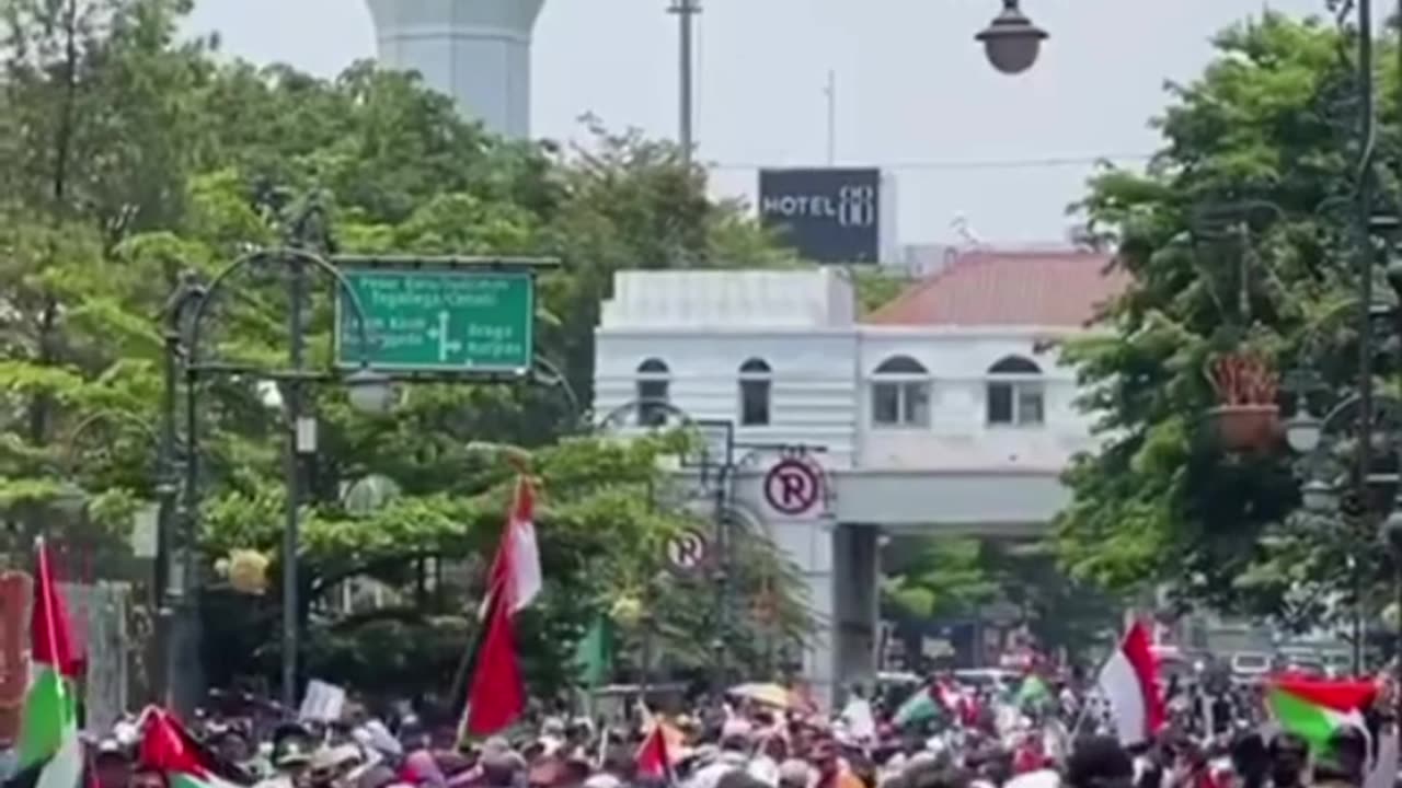 Monas became a sea of ​​people taking to the streets to defend Palestine.