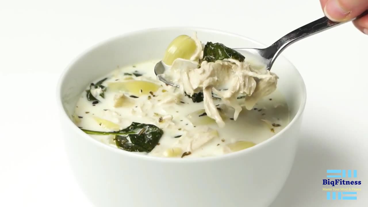 Your dream in a Bowl: Creamy Chicken Florentine Soup"