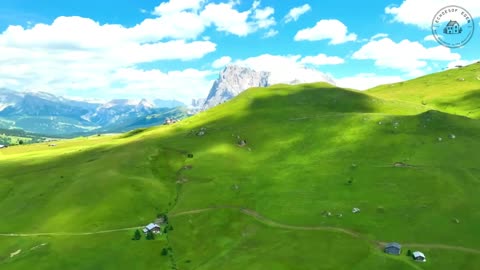 Into the Dolomites: Crystal Clear Serenity in 4K