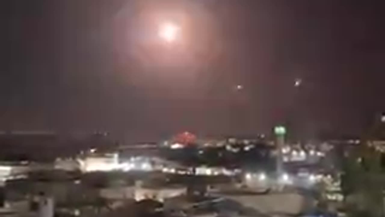 Footage of Multiple Iranian Ballistic Missiles, Impacting in Israel