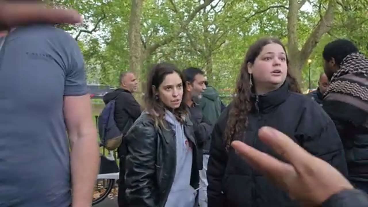 6 October 2024 To Jewish girls stand up to islamist at speakers' corner evil alw