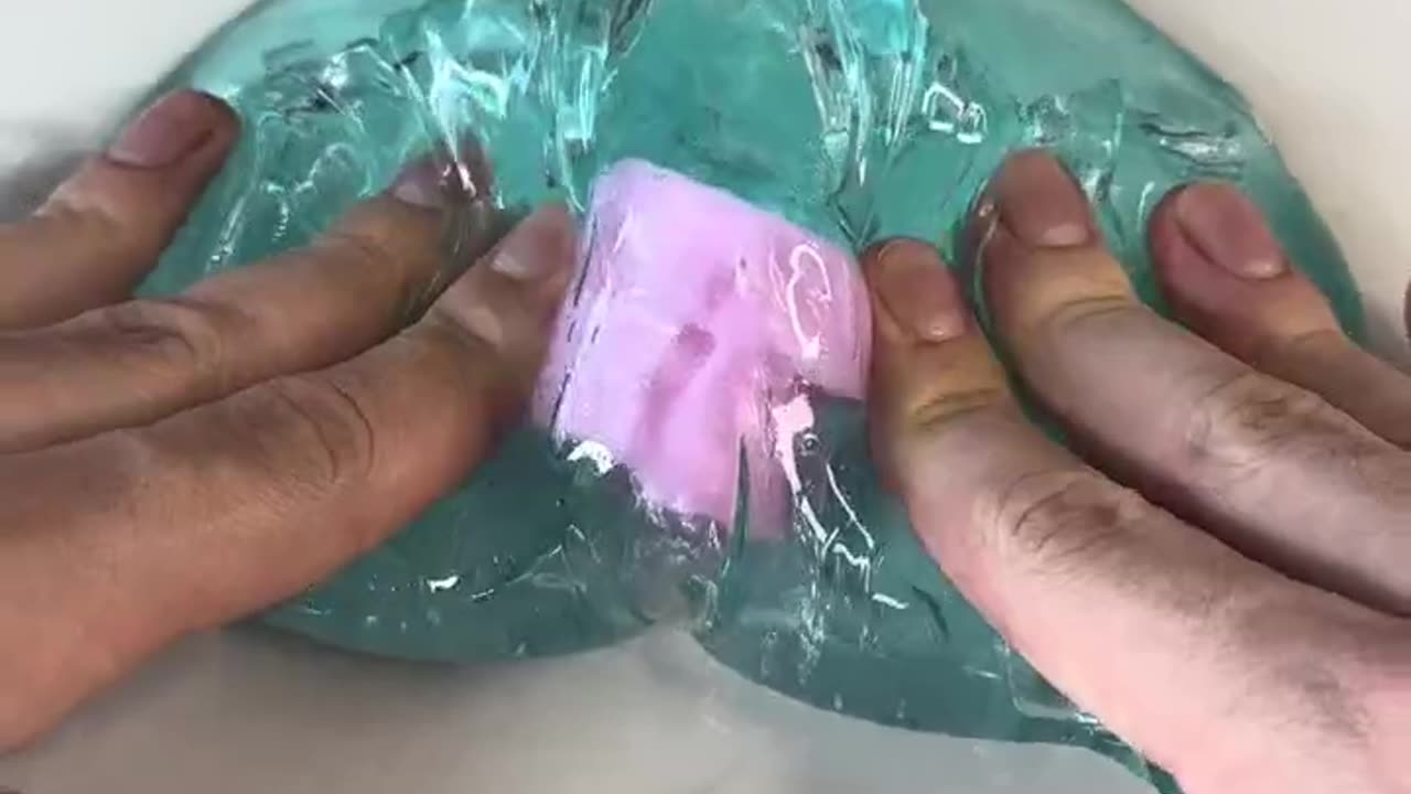 Adding CHAPSTICK to SLIME 😱