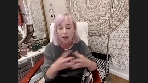 CARE HOME NURSE CARLEY STEWART TALKS WITH DAVID ICKE(2020)