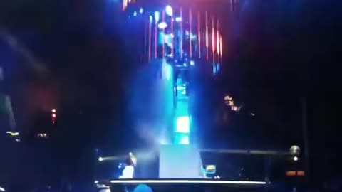 Disneyland: ElecTRONica