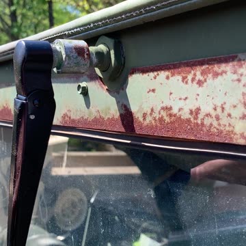 Battlewagon 4 update - exhaust, tailgate, batteries, IP, AC, parts, soft top, etc.