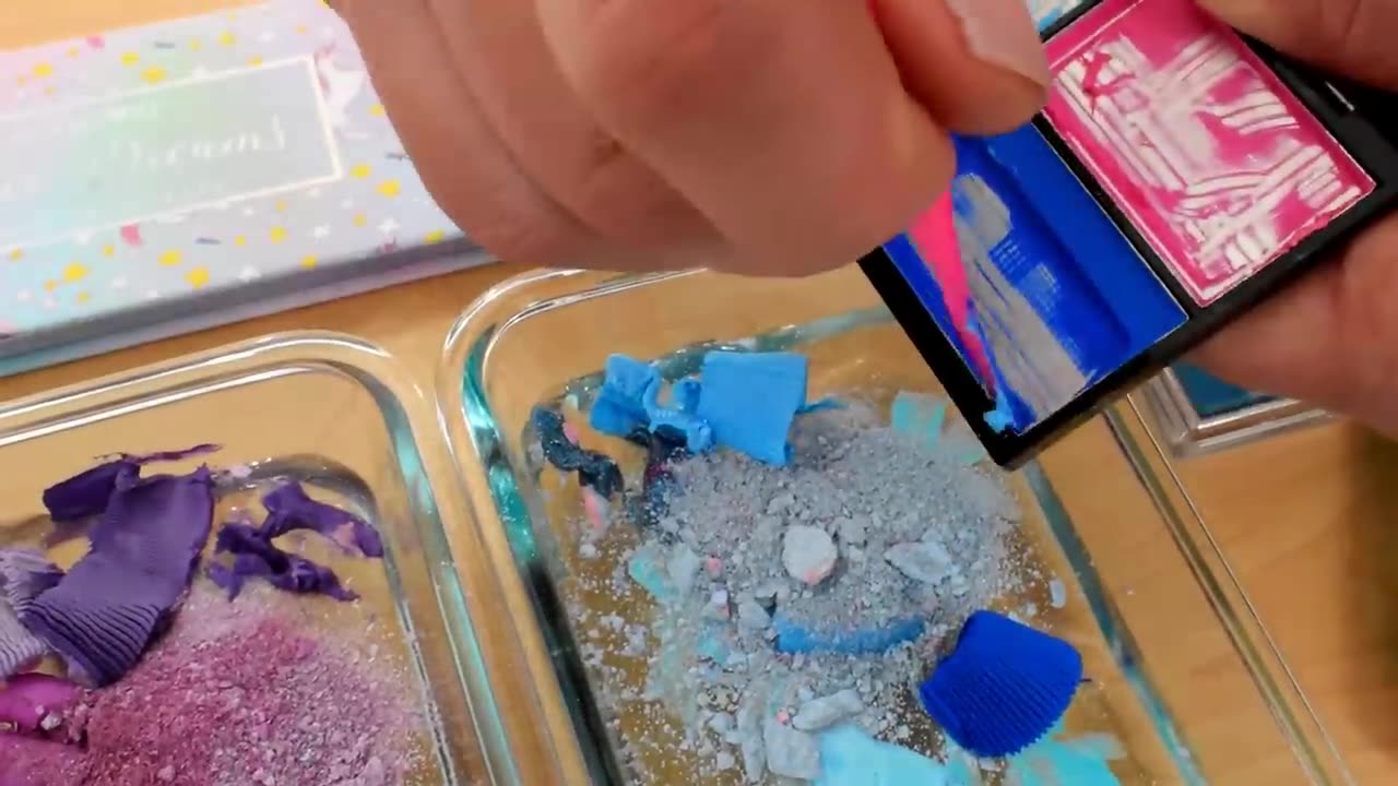 Unicorn slime Asmar_Miking Makeup Eyeshadow into Satisfying Slime